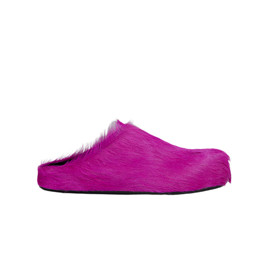 Fuchsia long-hair calfskin Fussbett sabot